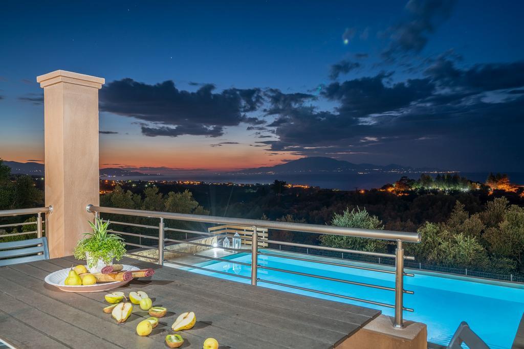 Villa Merovigli - Sea Views & Private Pool, Ideal For Large Groups, By Zantewize トラガキオン エクステリア 写真
