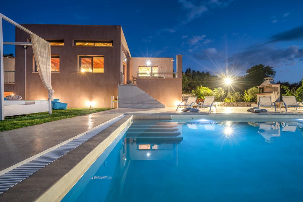 Villa Merovigli - Sea Views & Private Pool, Ideal For Large Groups, By Zantewize トラガキオン エクステリア 写真