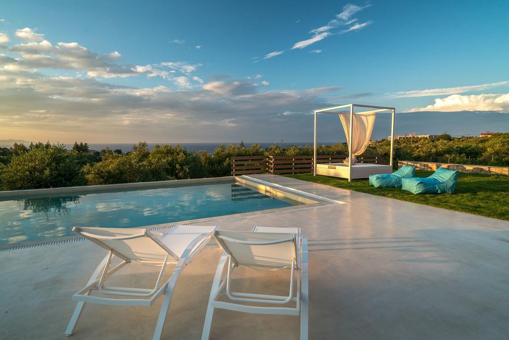 Villa Merovigli - Sea Views & Private Pool, Ideal For Large Groups, By Zantewize トラガキオン エクステリア 写真