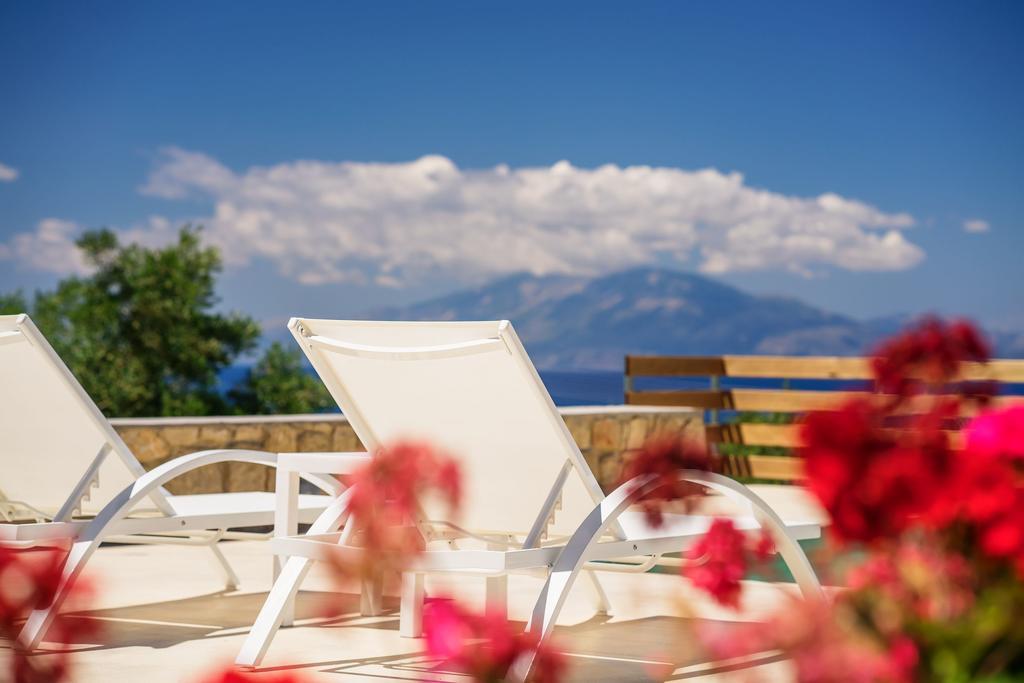 Villa Merovigli - Sea Views & Private Pool, Ideal For Large Groups, By Zantewize トラガキオン エクステリア 写真