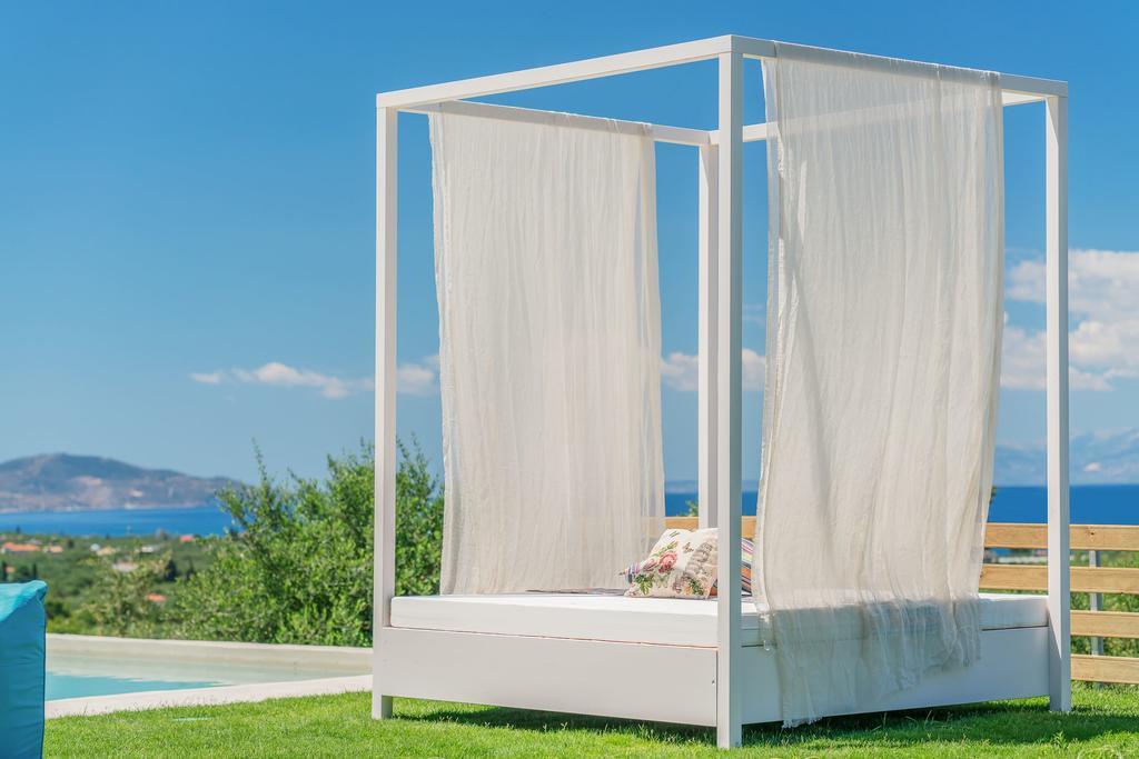 Villa Merovigli - Sea Views & Private Pool, Ideal For Large Groups, By Zantewize トラガキオン エクステリア 写真